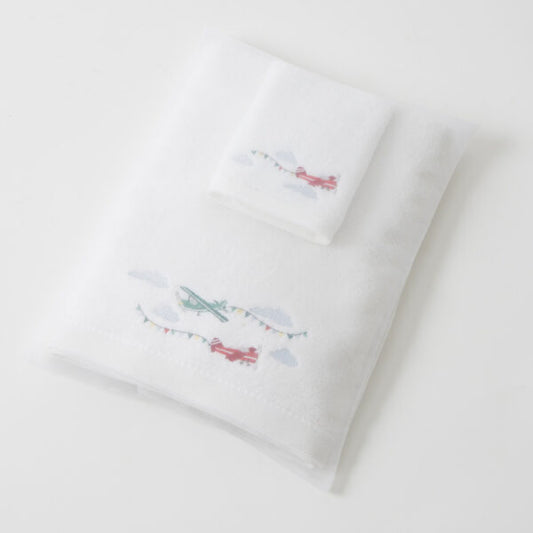 Jiggle & Giggle Flying High Bath Towel & Face Washer In Organza Bag
