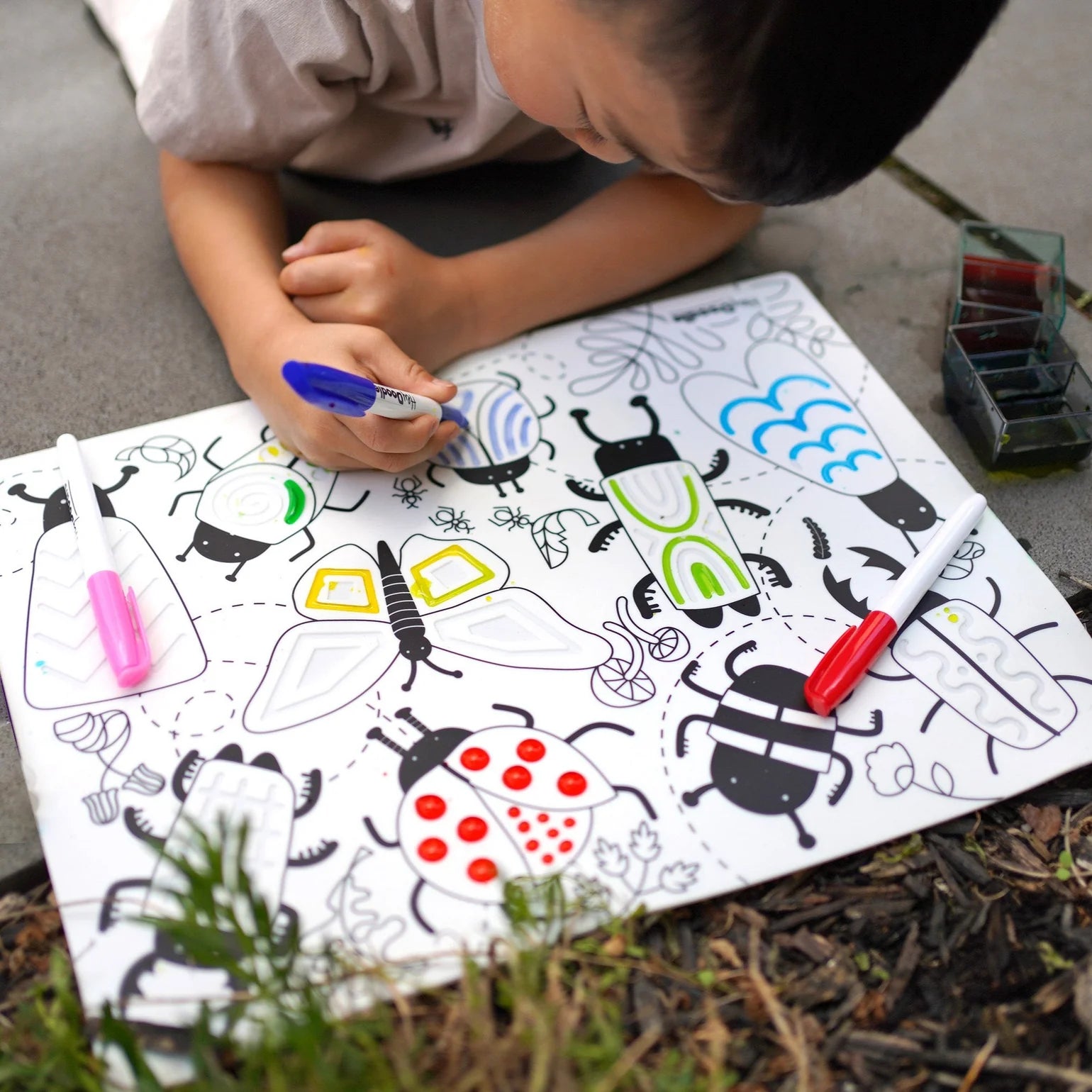 Hey Doodle Busy Bugs Sensory Colouring & Doodle Mat