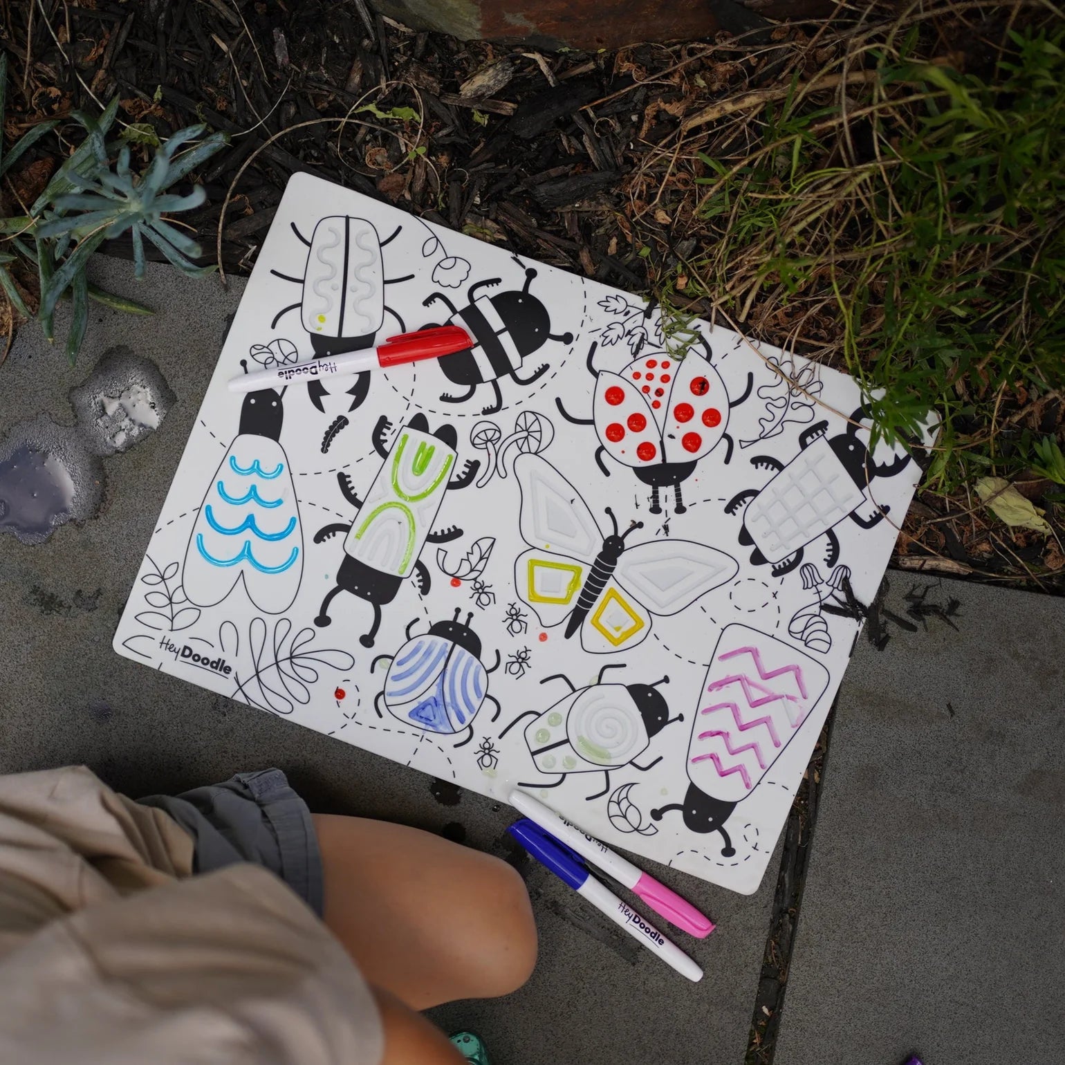 Hey Doodle Busy Bugs Sensory Colouring & Doodle Mat