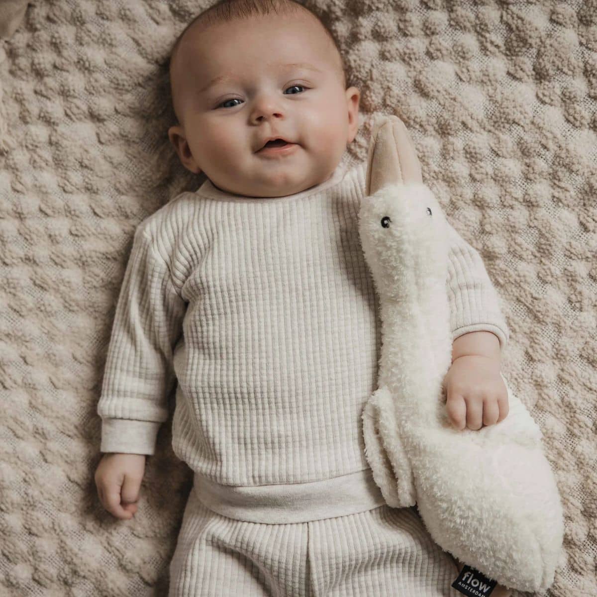 Flow Amsterdam Rechargeable Heartbeat Comforter - Liva Beige