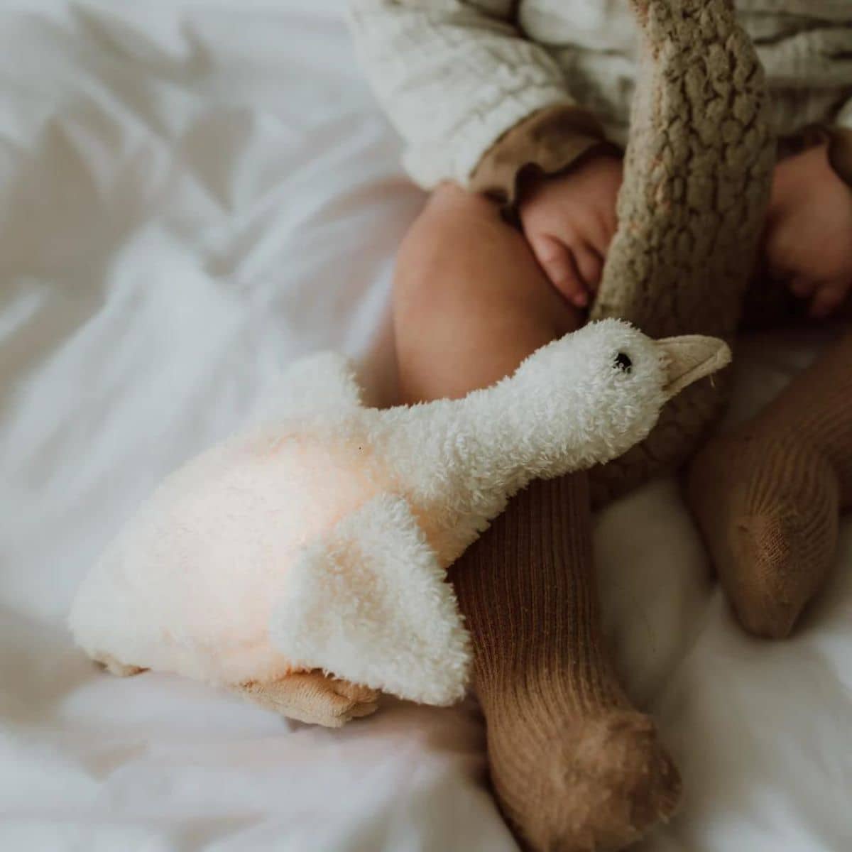 Flow Amsterdam Rechargeable Heartbeat Comforter - Liva Beige