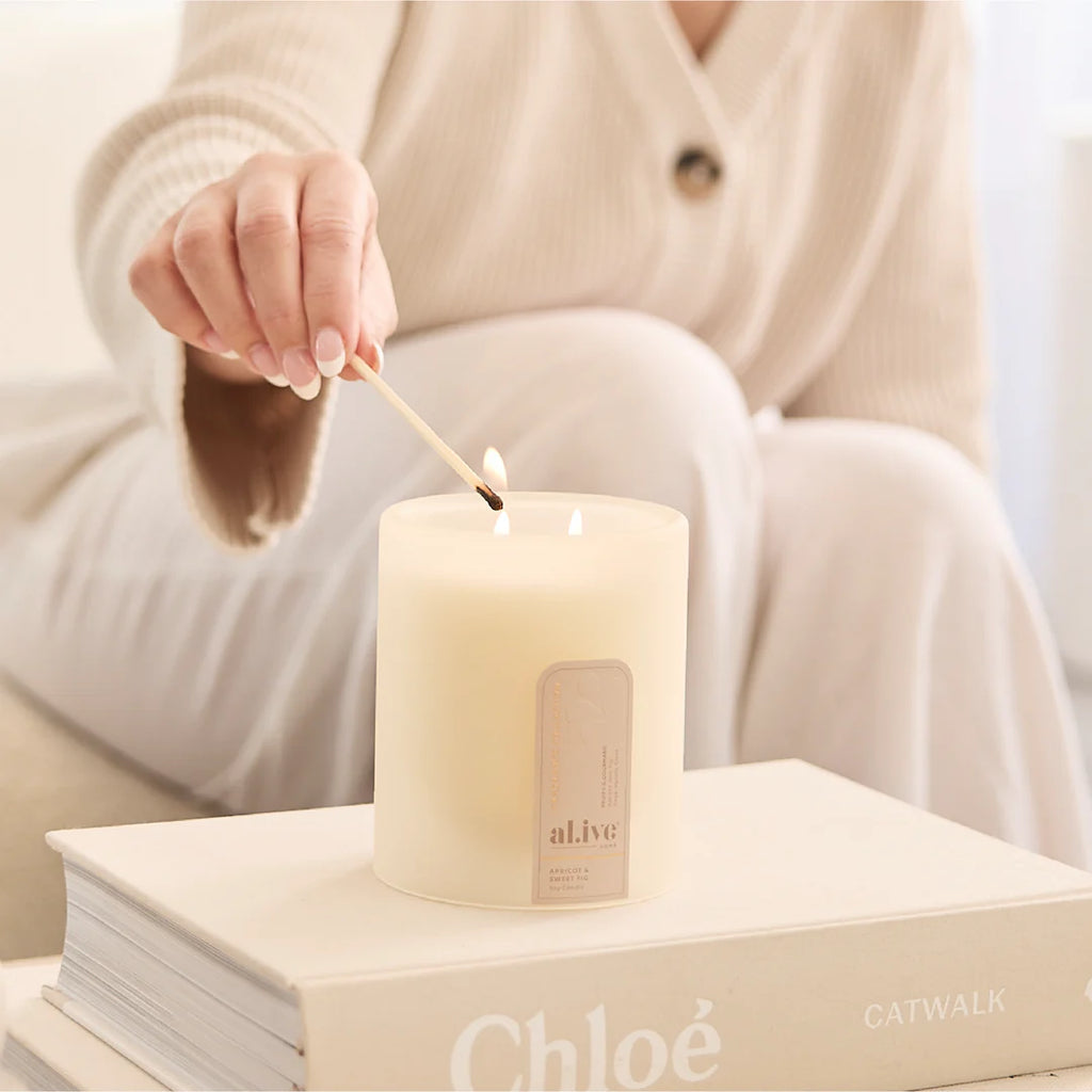 Al.ive Body Soy Candle- Apricot & Sweet Fig