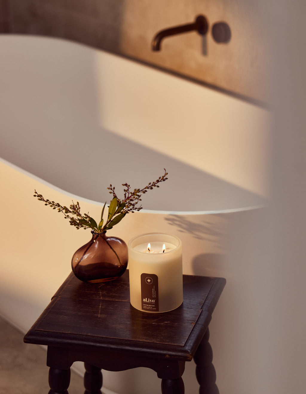 Al.ive Body Vanilla Cream & Tonka Bean Soy Candle