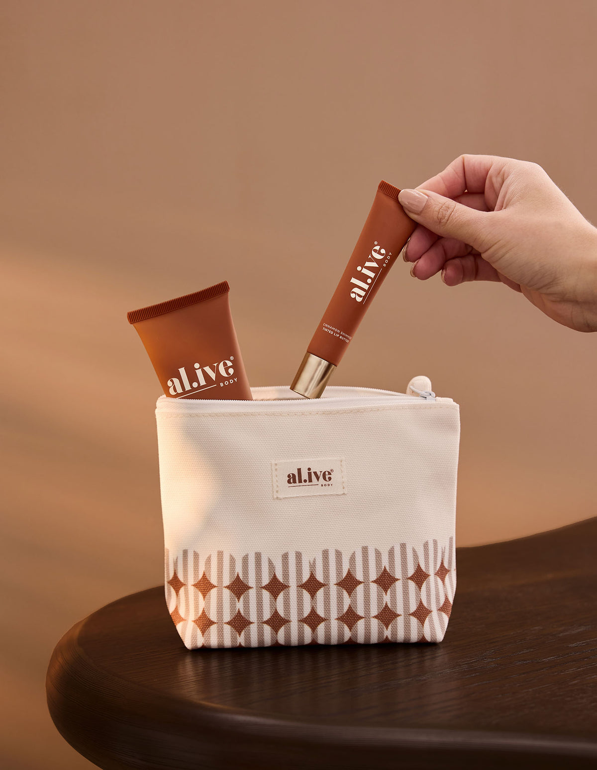 Al.ive Body Cinnamon & Citrus Hand & Lip Set