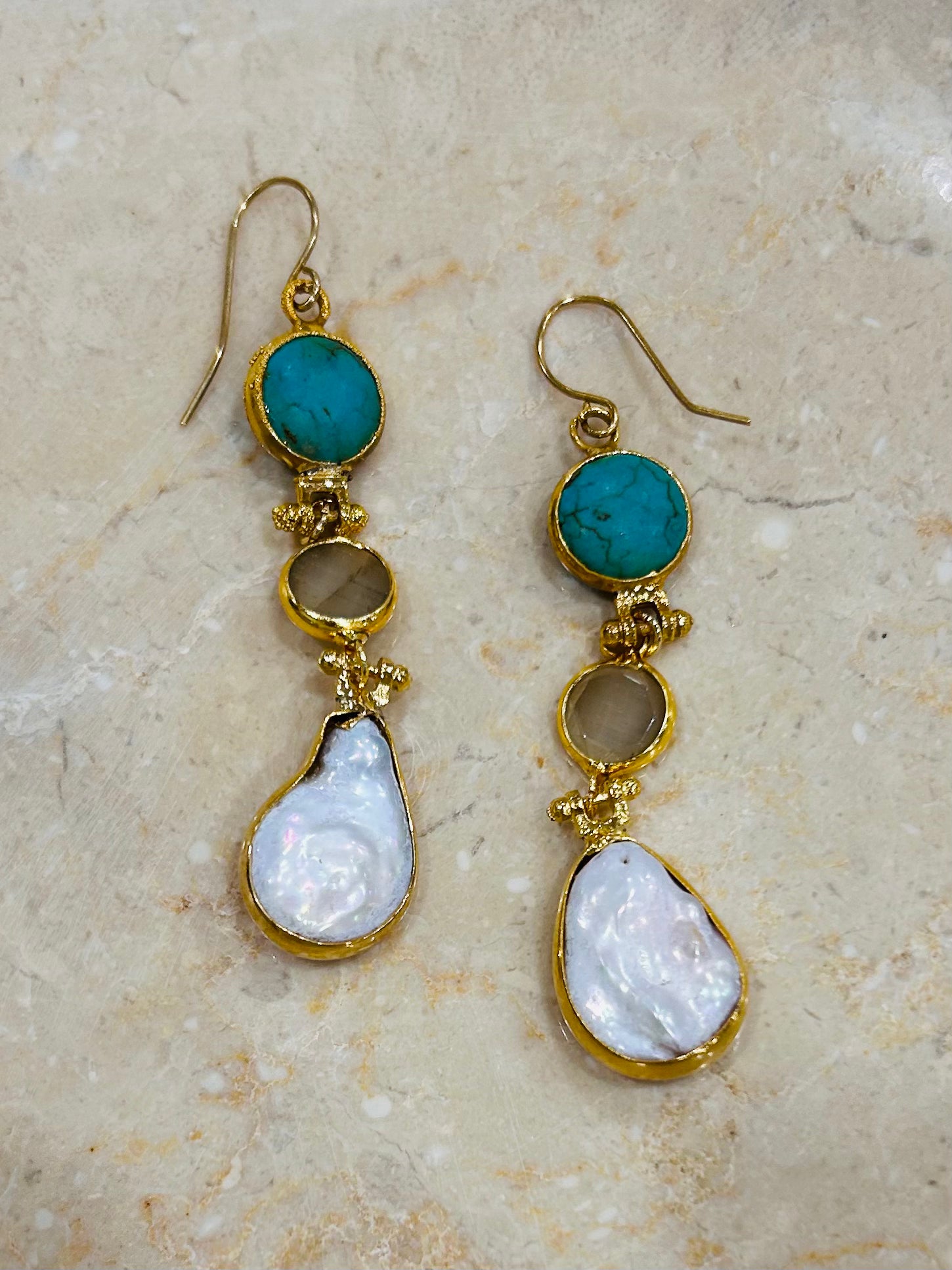 Inartisan Aqua, Grey & Pearl Dangling Earrings