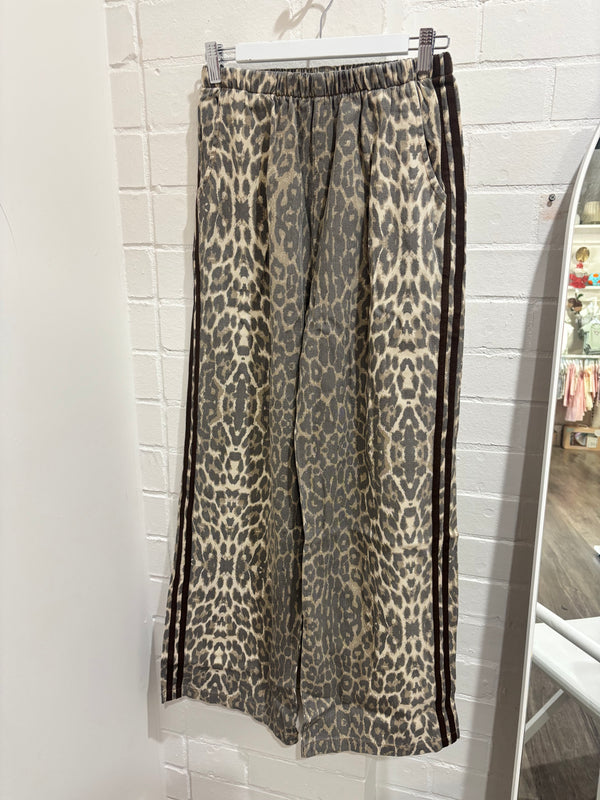 By Frankie Leopard Choc Thin Stripe Racer Pant