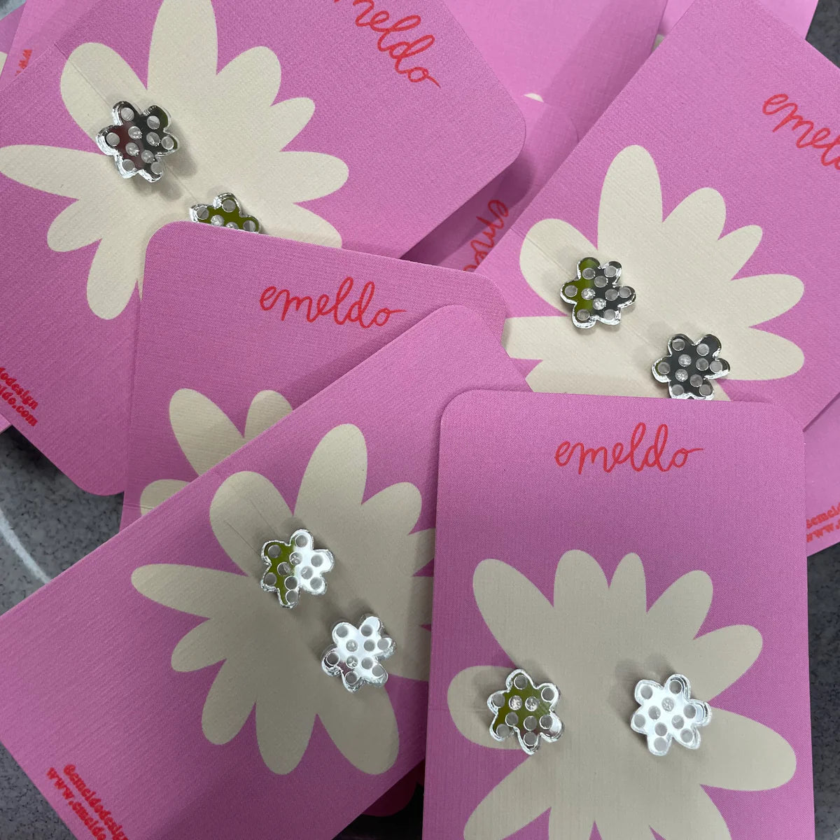 Emeldo Flower Studs