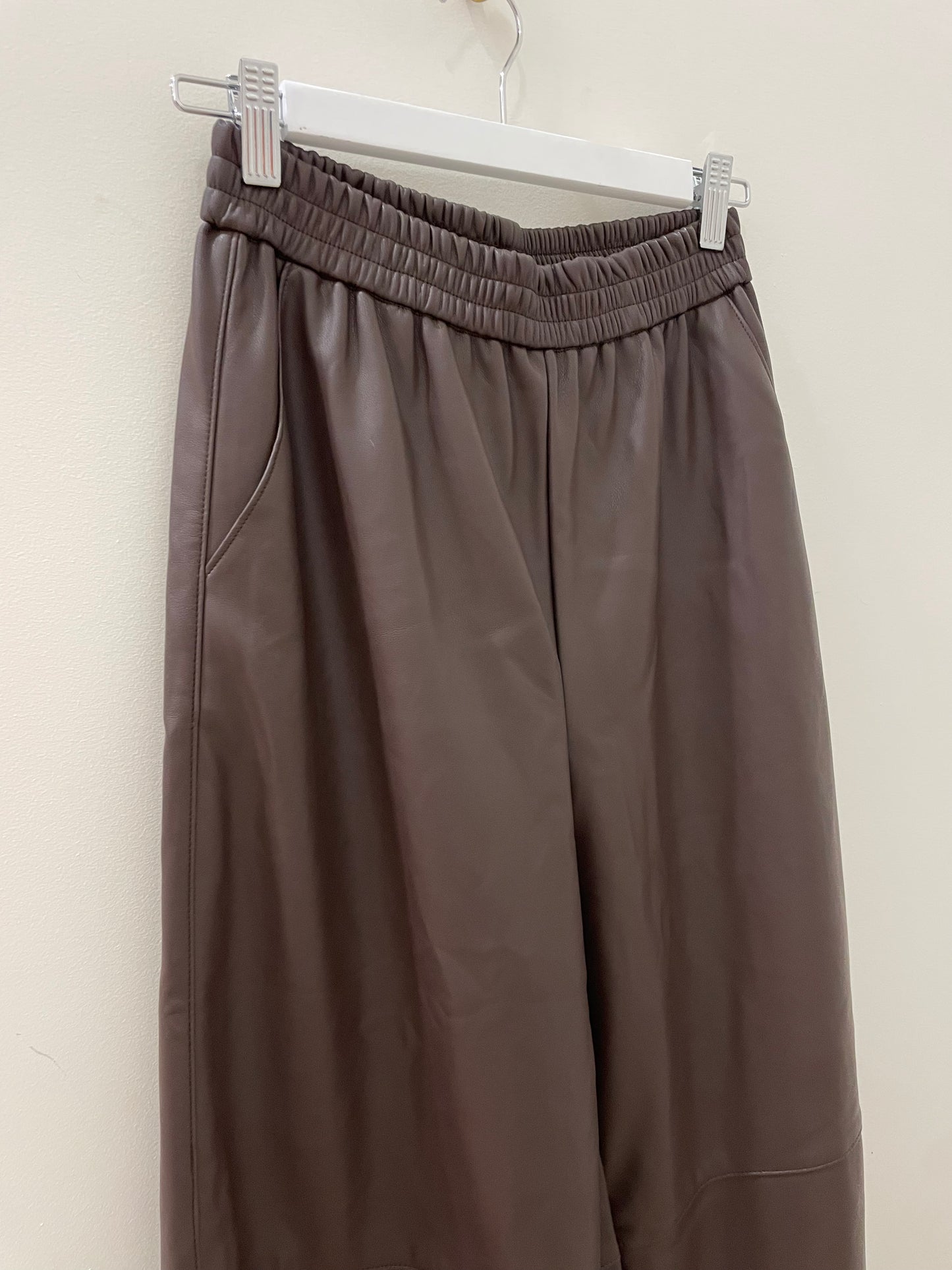 Little Lies - Faux Leather Pants - Chocolate