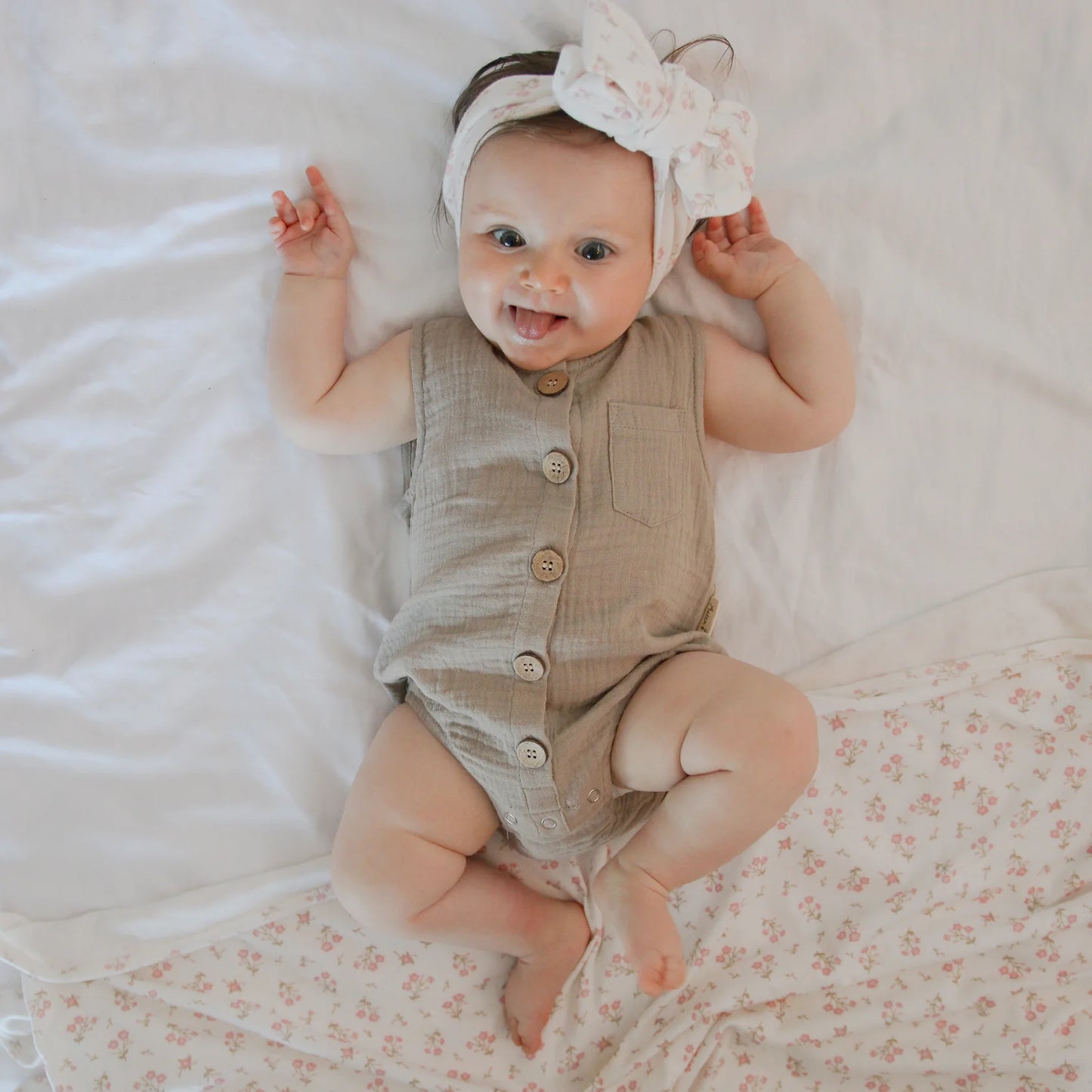 Aster & Oak - Sand Muslin Bubble Romper