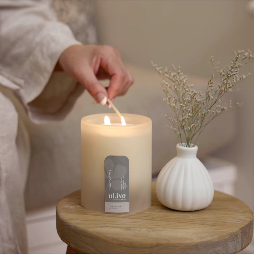 Ali.ve Body Soy Candle - Ivory Bloom LIMITED EDITION