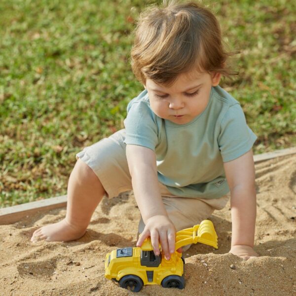 Jiggle & Giggle Bioplastic Excavator