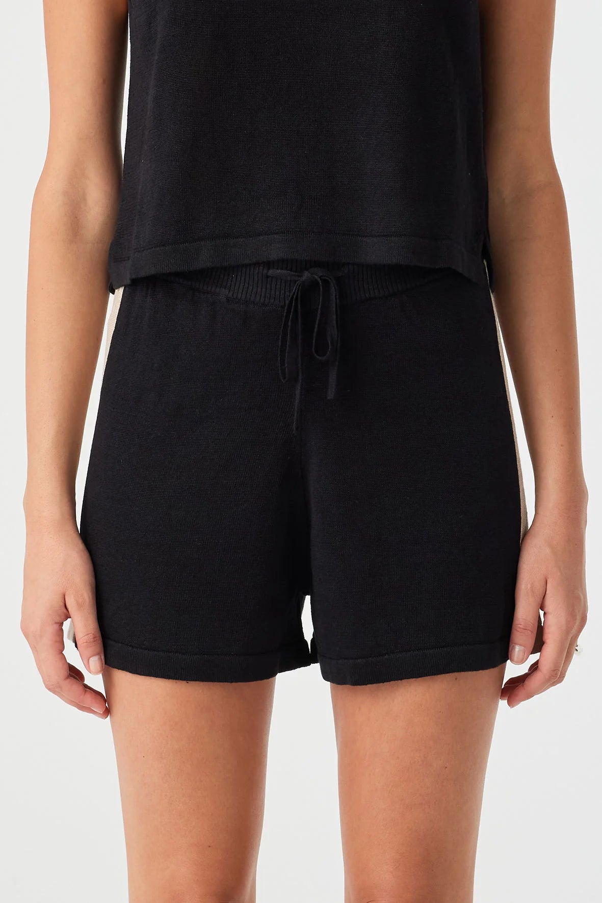 ARCAA Larri Linen Knit Short - Black & Taupe