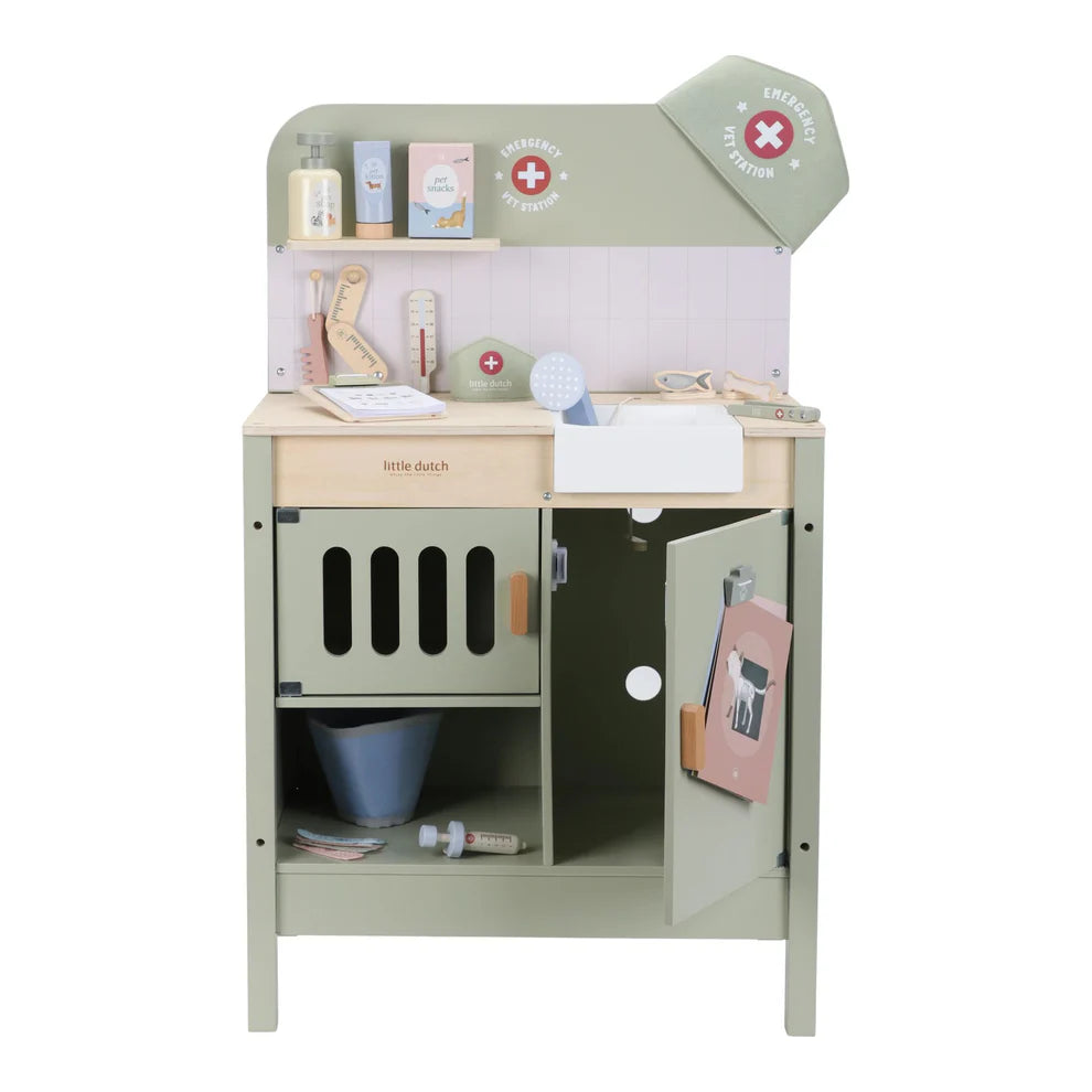 Little Dutch Wooden Play Veterinary Set