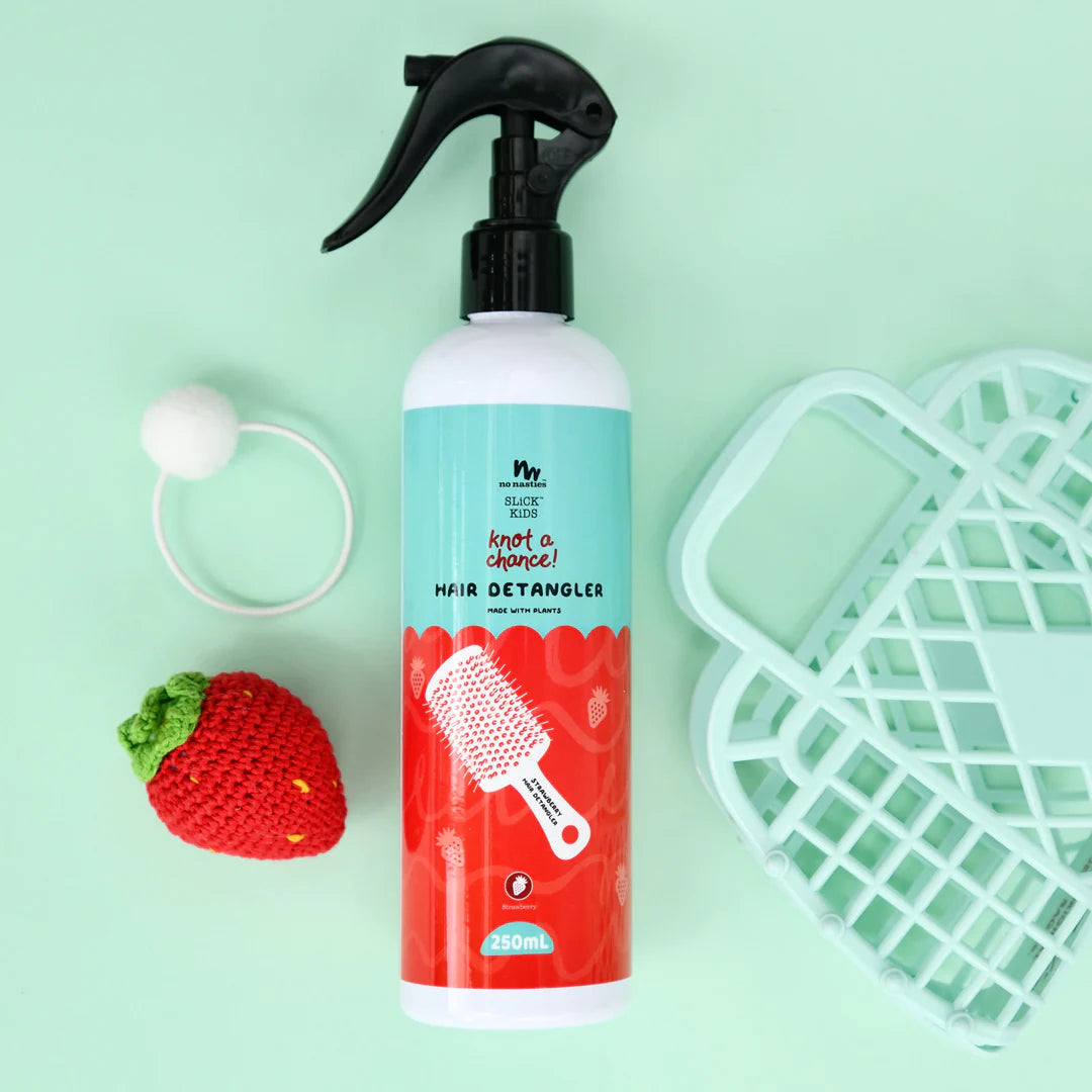 No Nasties Slick Kids Hair Detangling Spray in Strawberry 250ml