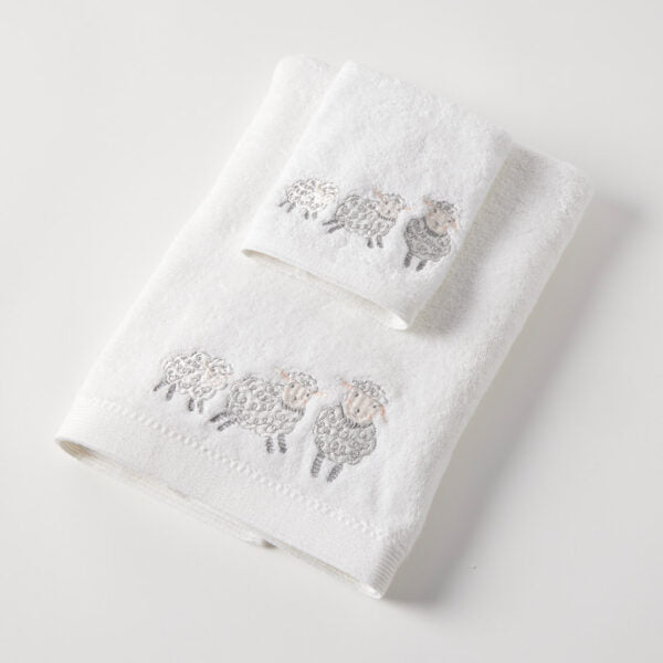 Jiggle & Giggle Sheep Family Bath Towel & Face Washer in Organza Bag