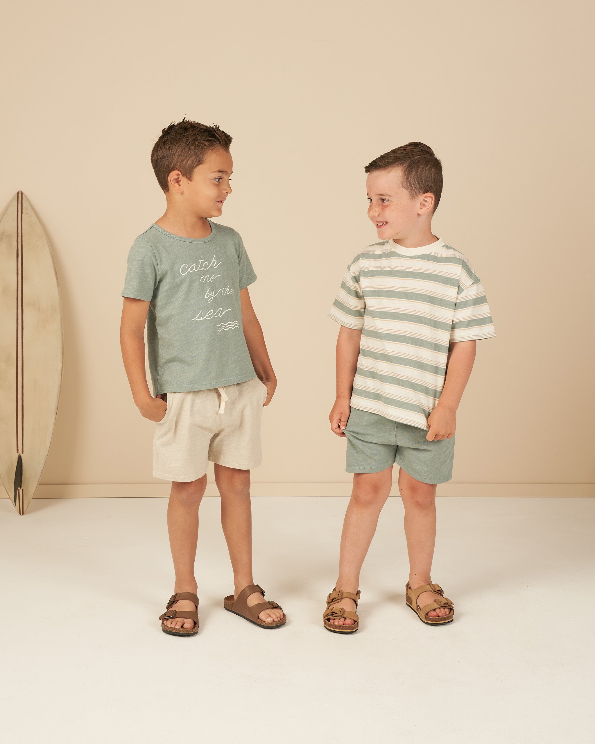 Rylee & Cru Basic Tee || Catch Me By The Sea