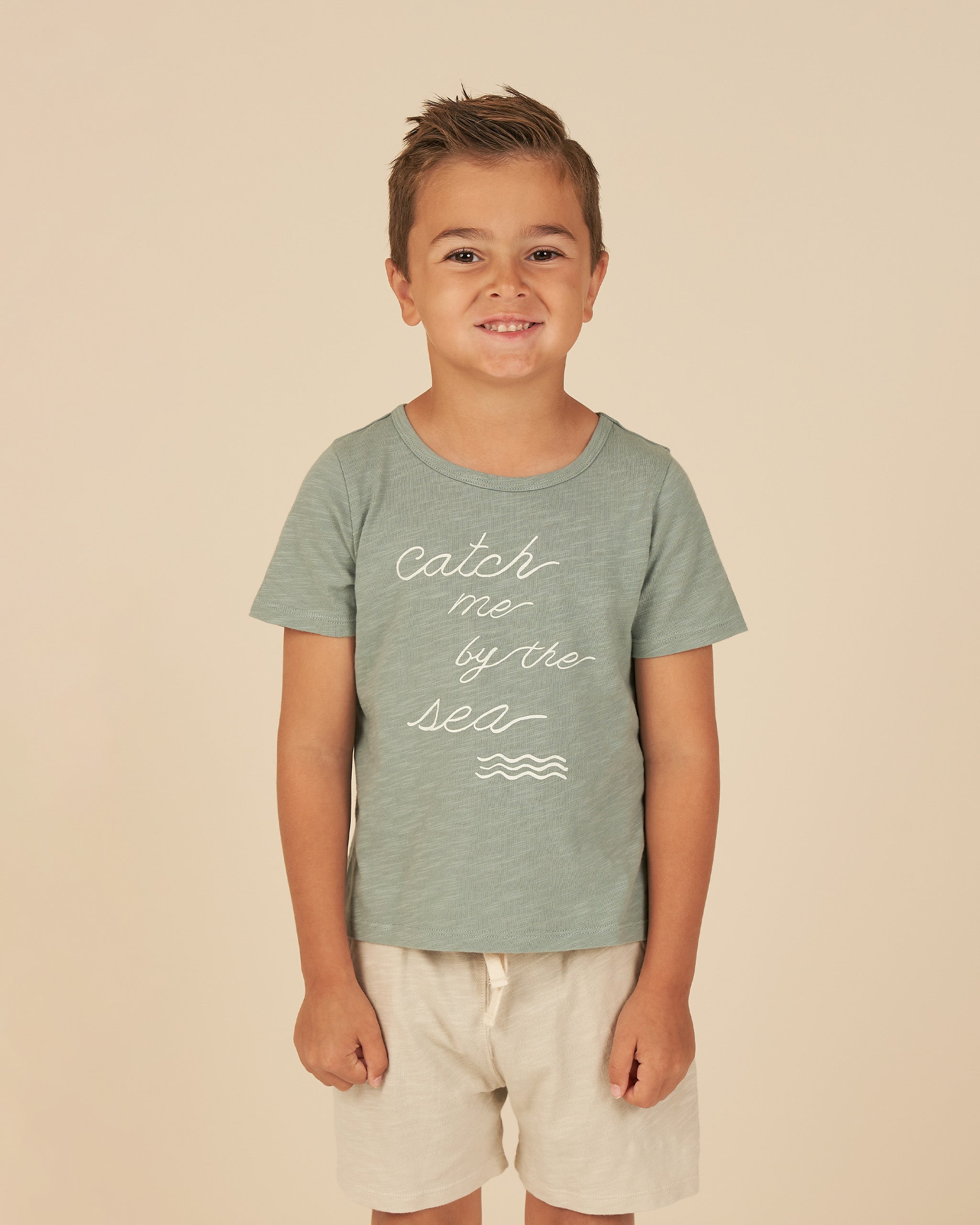 Rylee & Cru Basic Tee || Catch Me By The Sea