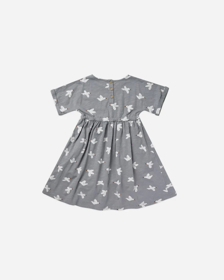 RYLEE + CRU Kat T-Shirt Dress || Birds