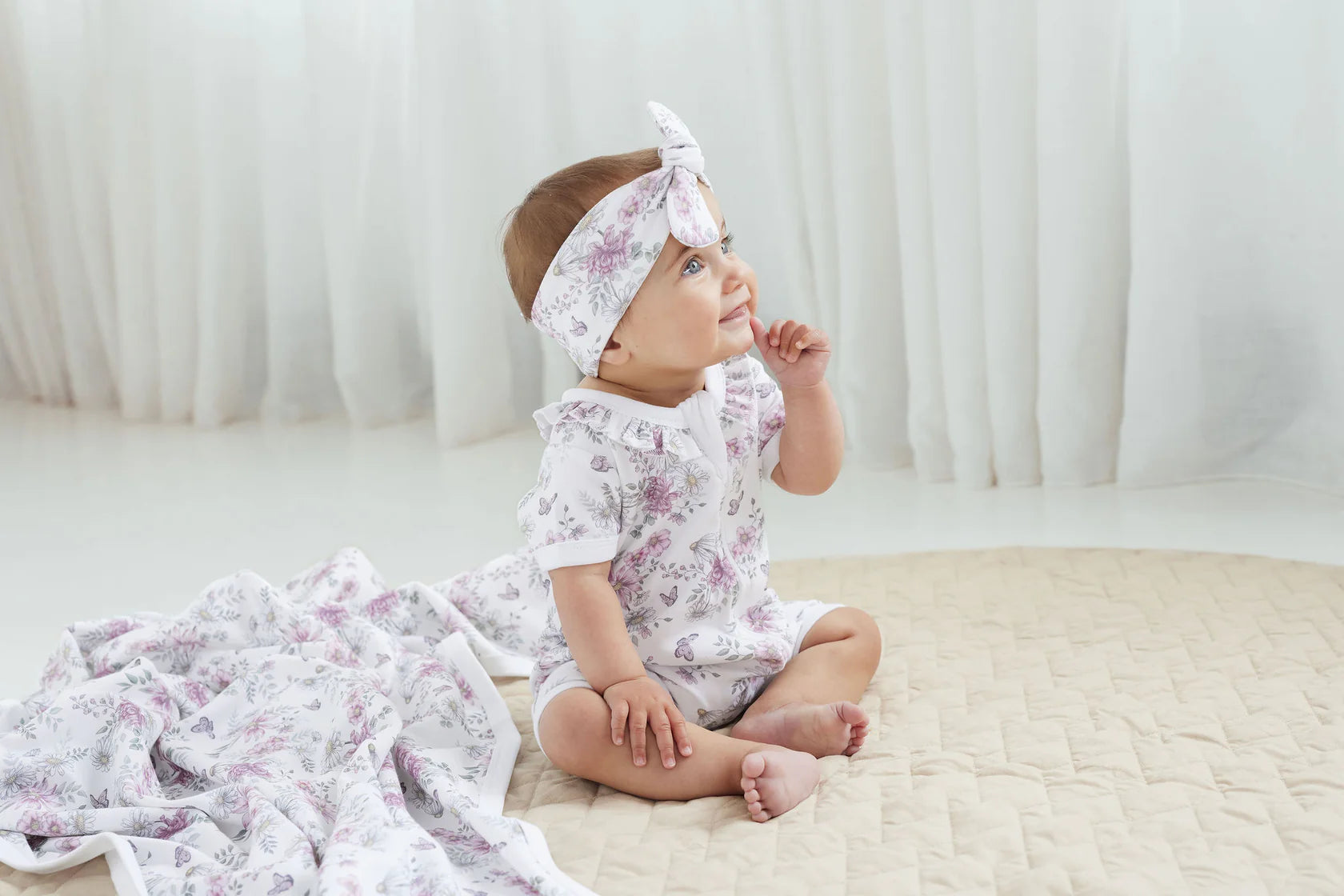 Aster and Oak Daisy SS Floral Zip Romper