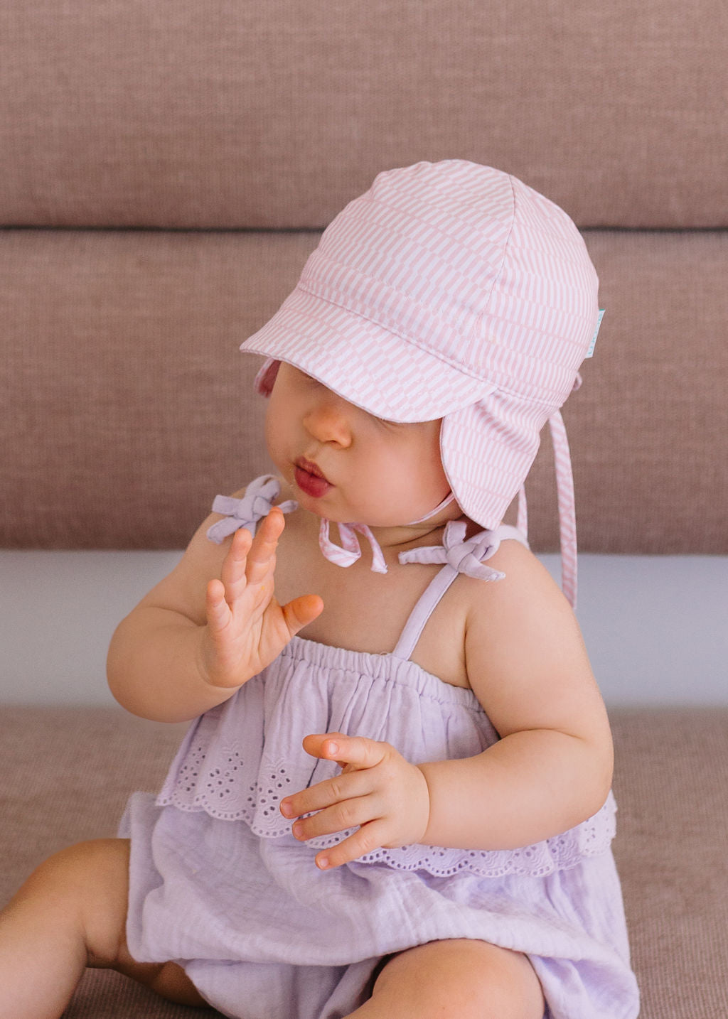 Acorn Sprinkle Soft Jersey Flap Clap