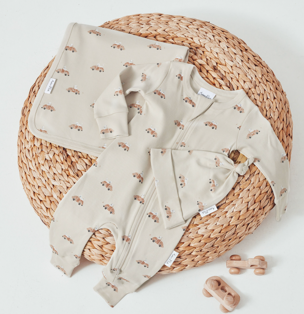 Aster & Oak Classic Car Knot Hat