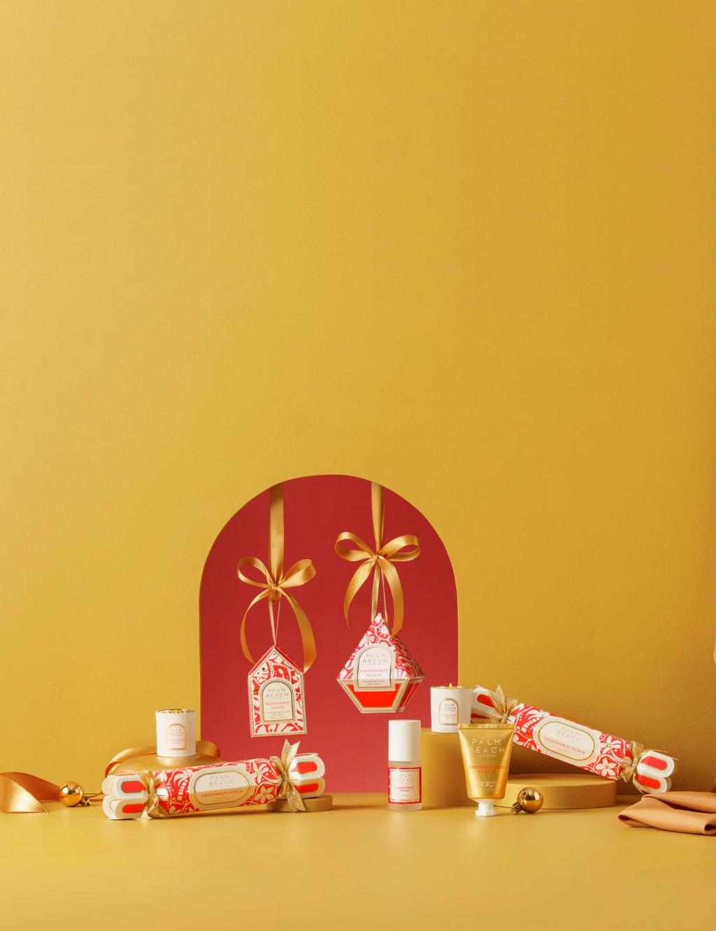 Palm Beach Collection Passionfruit Punch Hanging Bauble Candle 50g