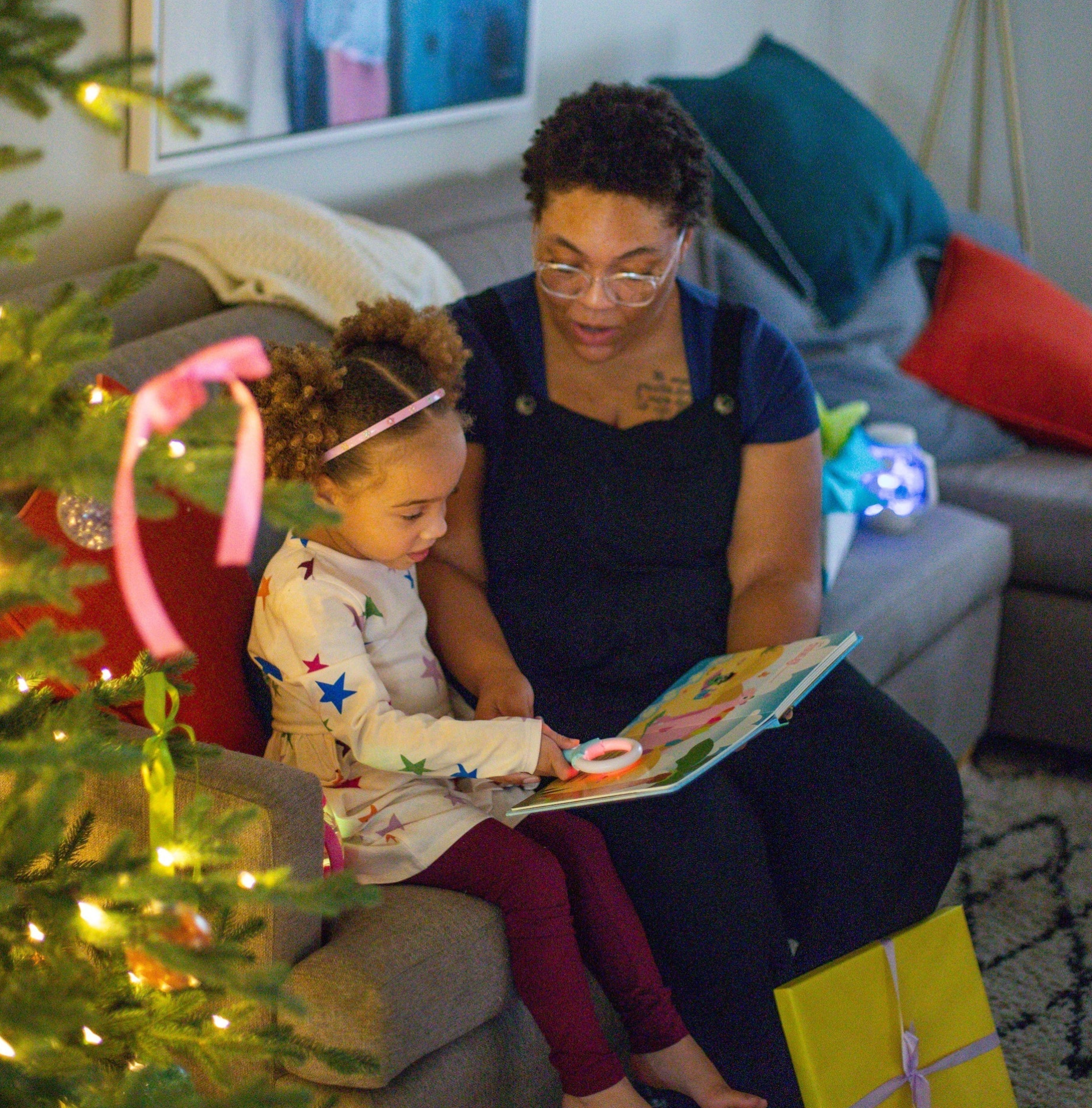 Jellystone Light-Up Library™ - Pippa's Prehistoric Pals