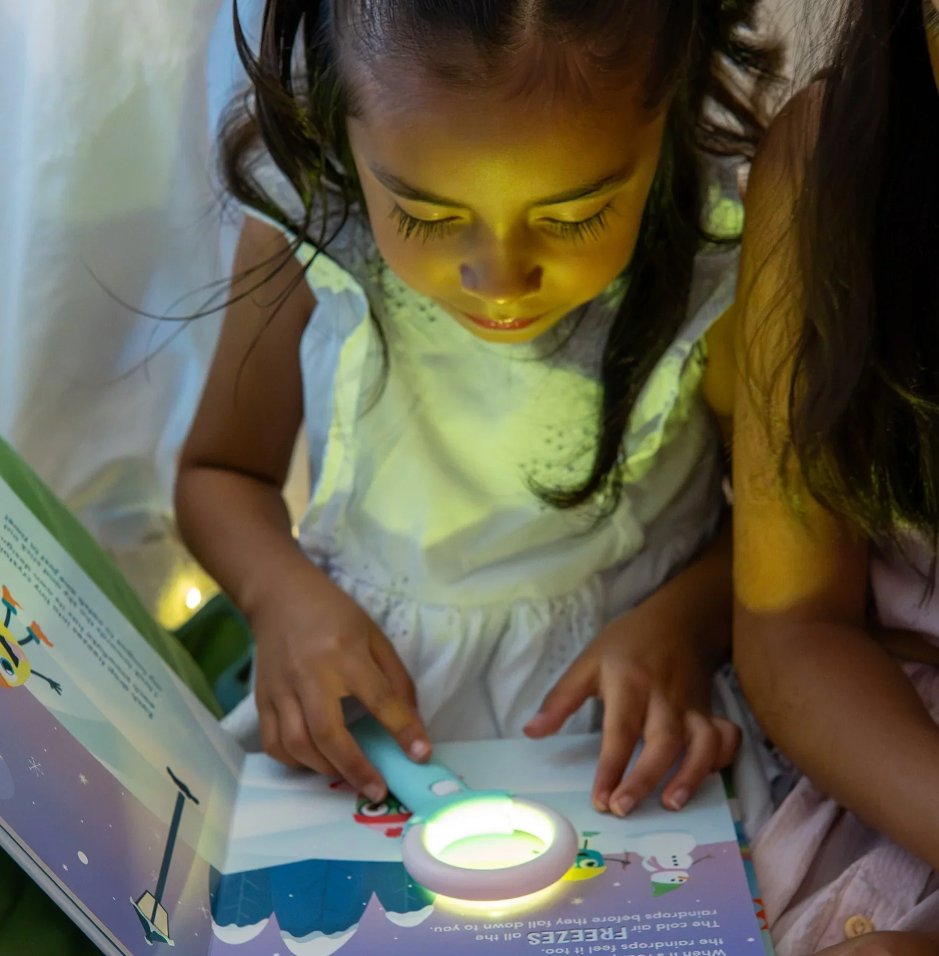 Jellystone Light-Up Library™ - Pippa's Prehistoric Pals