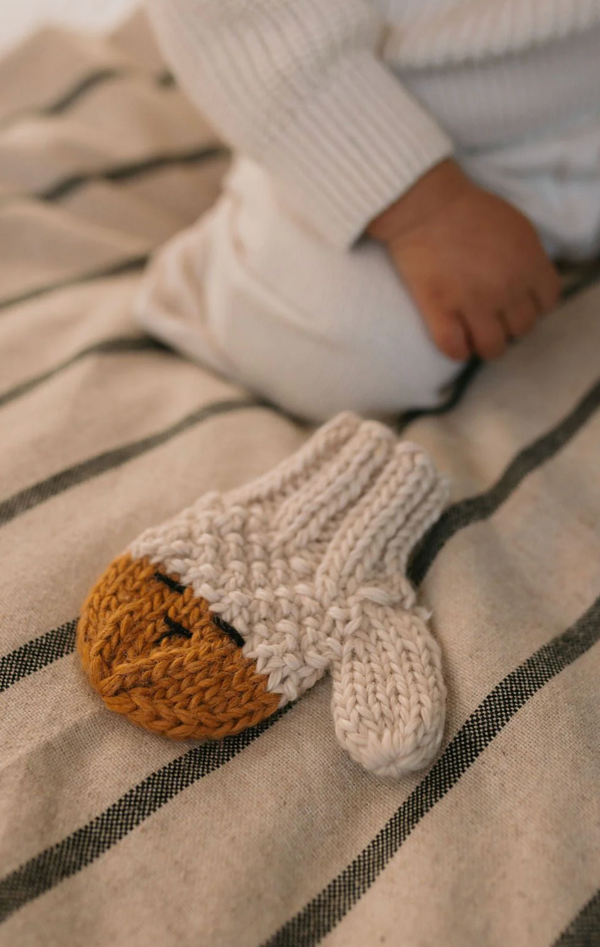 Acorn Kids Bear Mittens - Assorted