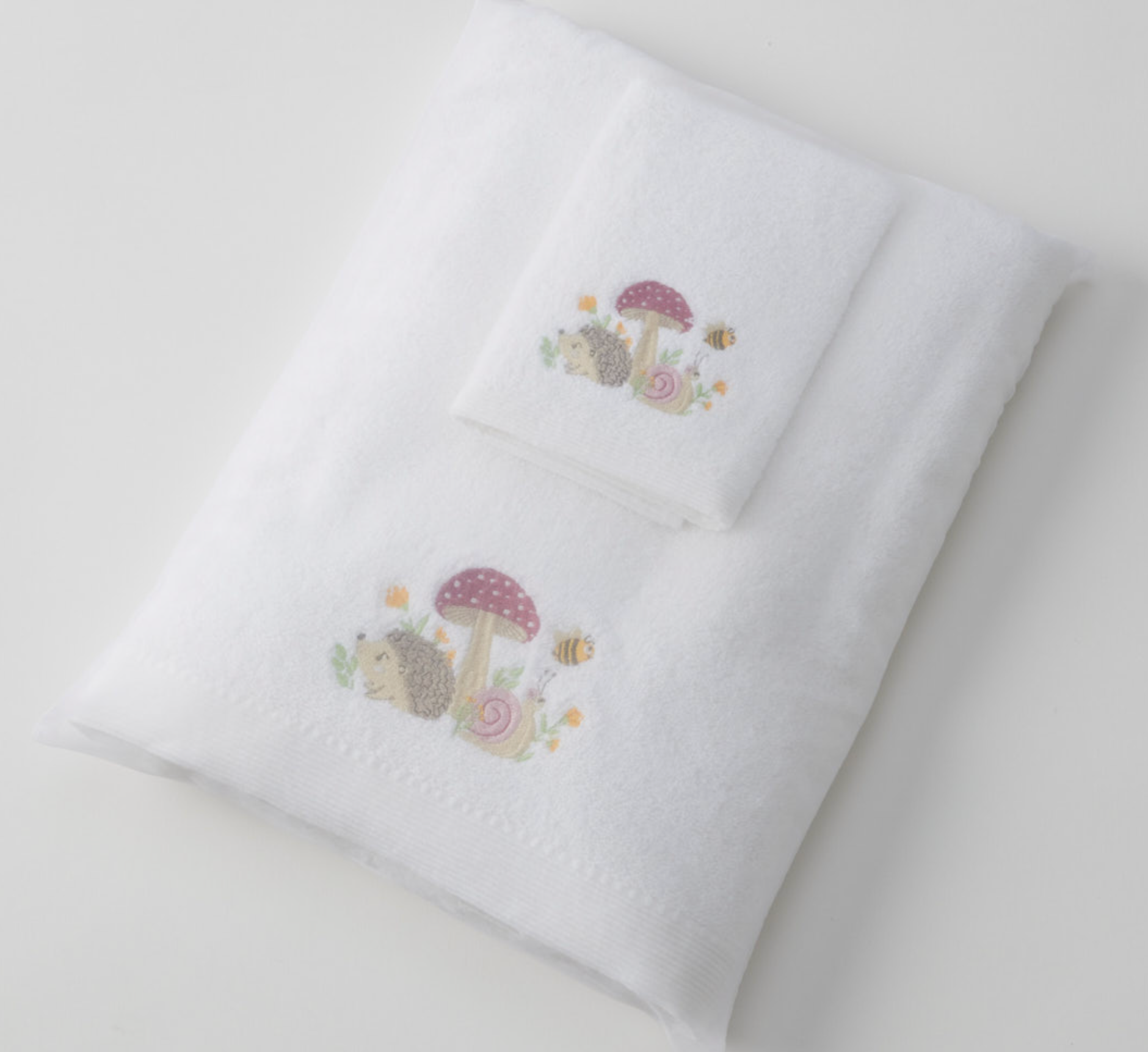 Jiggle & Giggle Mushroom Meadow Bath Towel & Face Washer in Organza Bag
