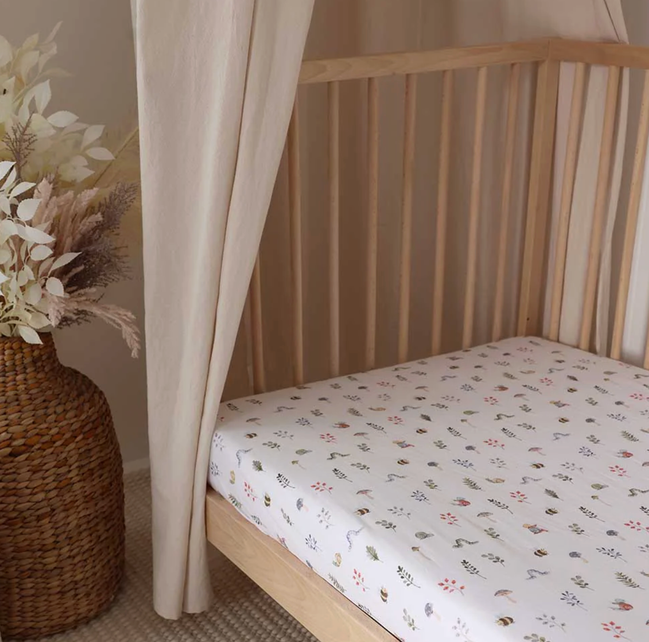 Snuggle Hunny Garden Friends Organic Fitted Cot Sheet