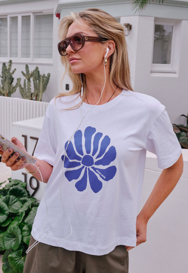 Ceres Life Stevie Slouchy White & Ceres Flora Tee