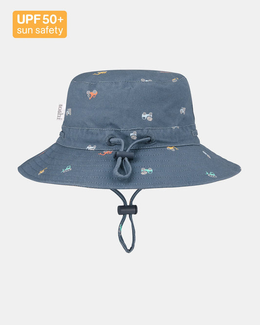 Toshi Sunhat Folk