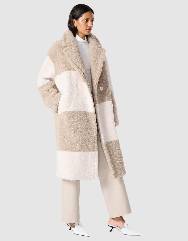 Ena Pelly Amber Oversized Teddy Coat