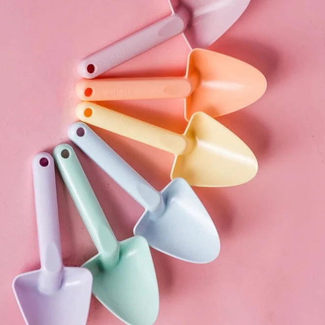 Coast Kids little diggers beach spade