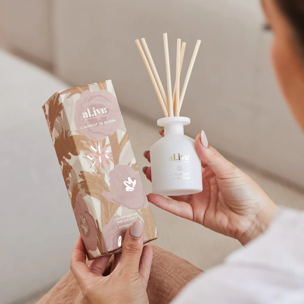 LIMITED EDITION Mini Diffuser - A Moment To Bloom