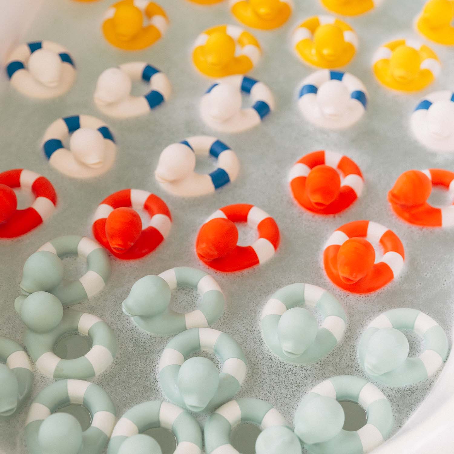 Oli & Carol Flo the Floatie Bath Toy - Assorted