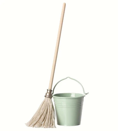 MAILEG MINIATURE BUCKET AND MOP