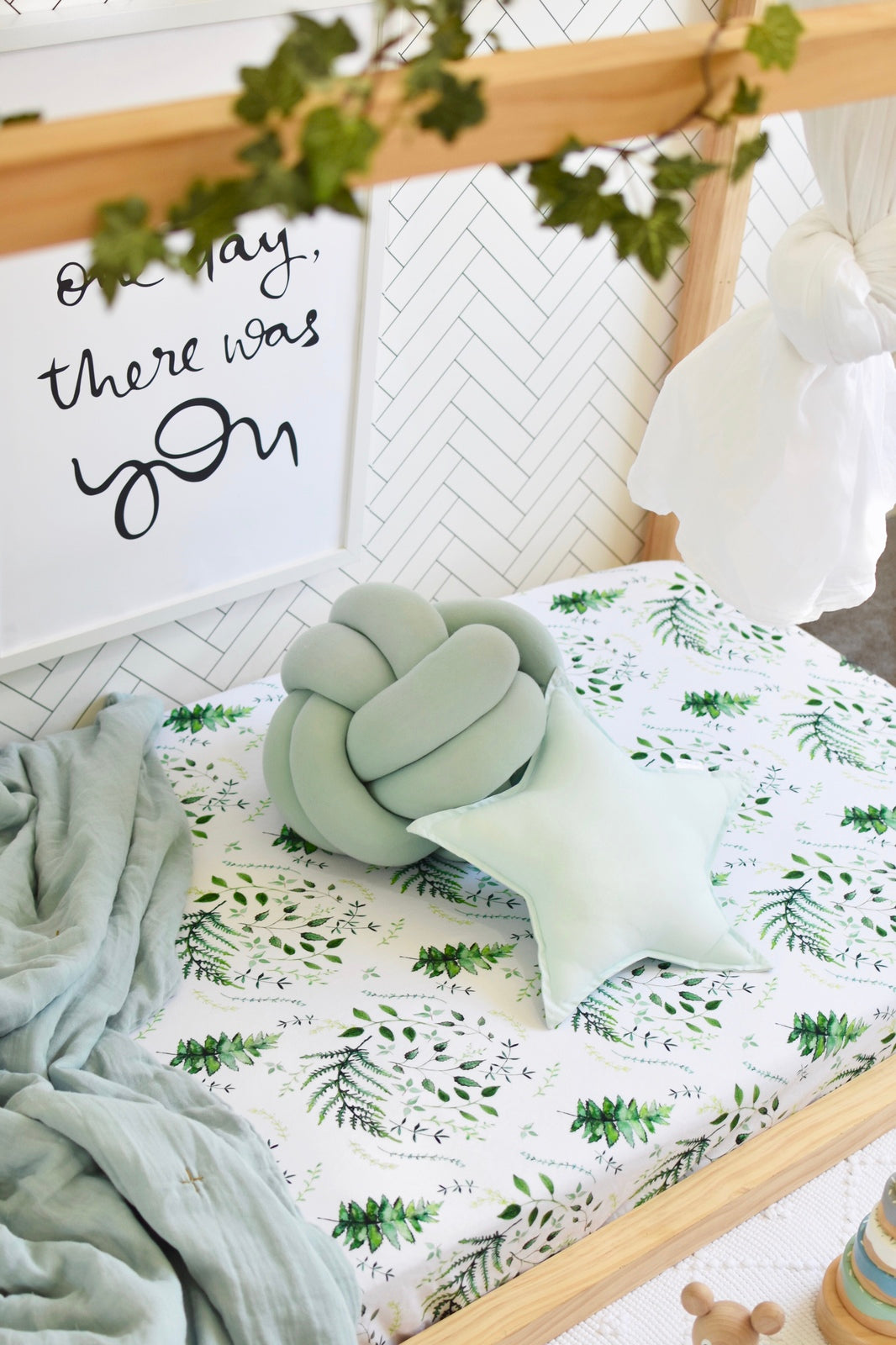 Snuggle Hunny Fitted Cot Sheet - Enchanted