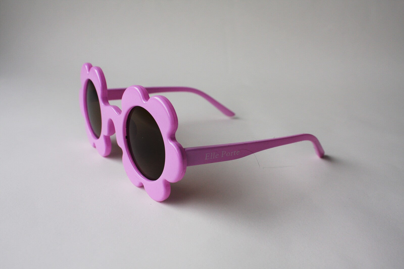 Elle Porte DAISY BUBBLE GUM SUNGLASSES